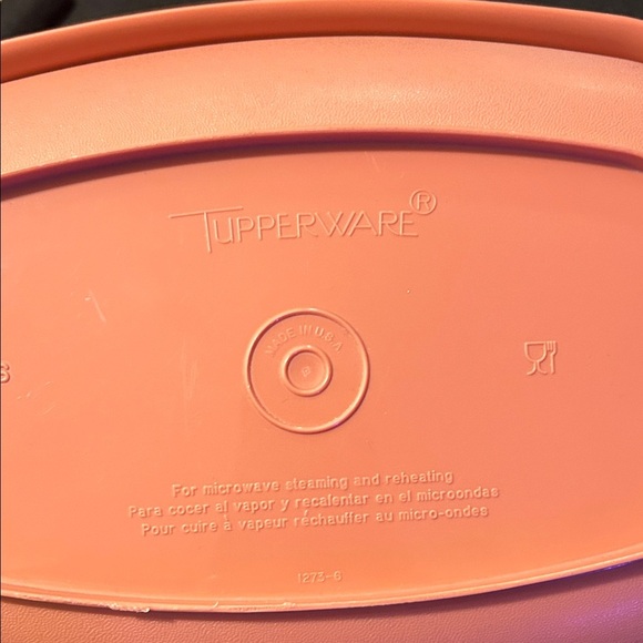 Tupperware Pink Oval Container - Picture 4 of 12